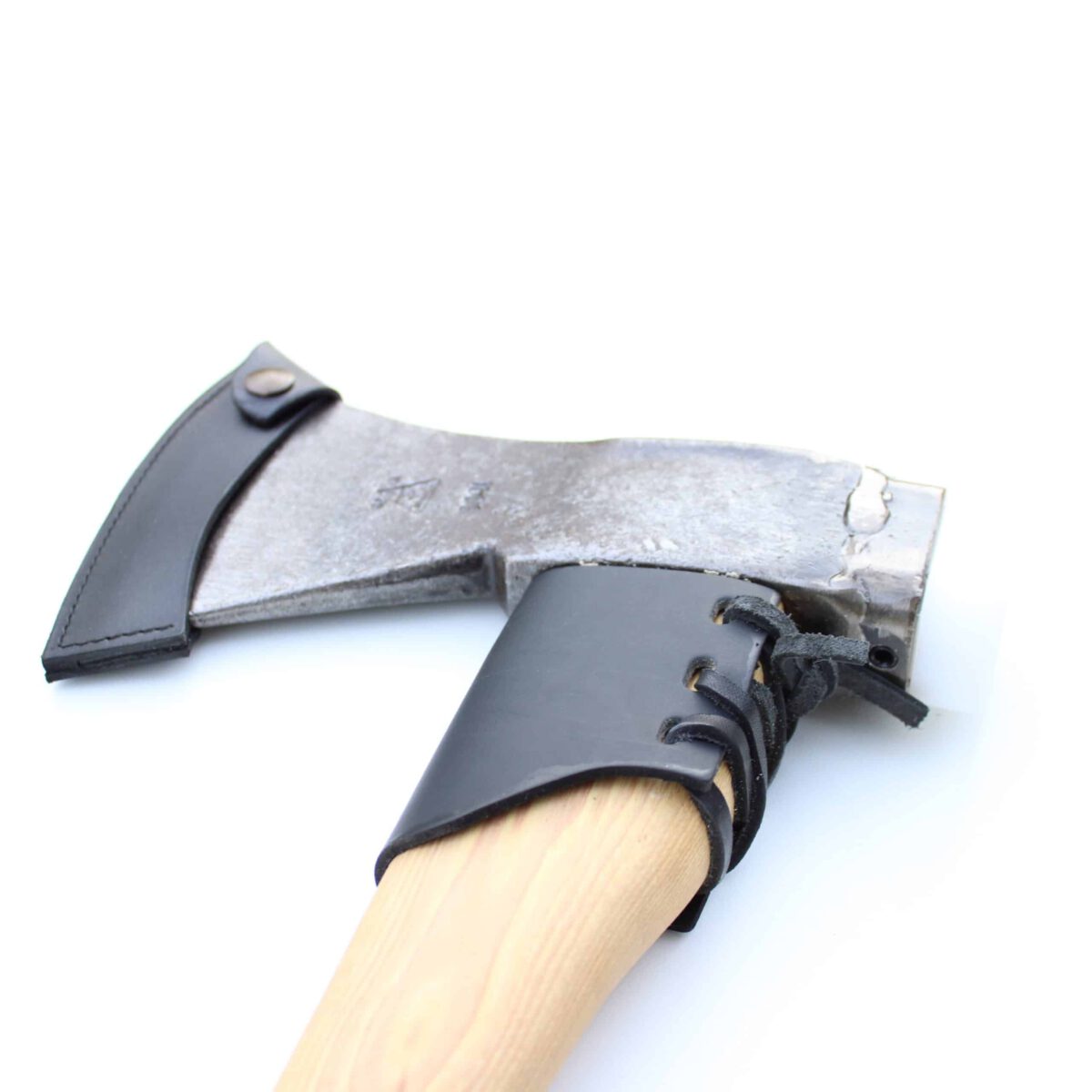 Skogsyxa - 1600 gram - 80 cm USA hickoryskaft - läderskydd - PE-huvud - Nr. 0392